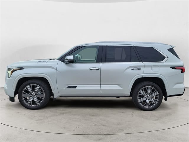 Used 2024 Toyota Sequoia Capstone 4D Sport Utility – 7SVAAABA8RX036364