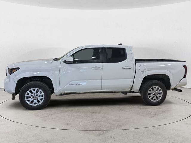 Used 2025 Toyota Tacoma SR5 4D Double Cab – 3TMLB5JN7SM166319